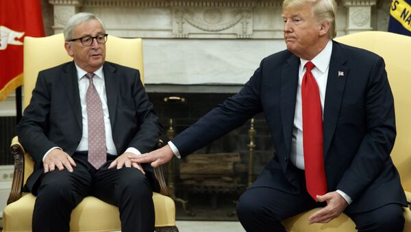 Predsednik EK Žan-Klod Junker i američki lider Donald Tramp - Sputnik Srbija