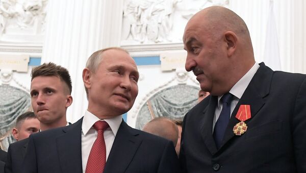 Vladimir Putin i Stanislav Čerčesov - Sputnik Srbija