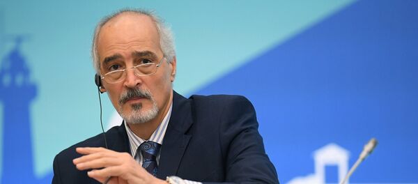 Stalni predstavnik Sirije u UN i šef delegacije vlade Sirije Bašar el Džafari na Međunarodnom sastanku o Siriji u astanskom formatu u Sočiju - Sputnik Srbija