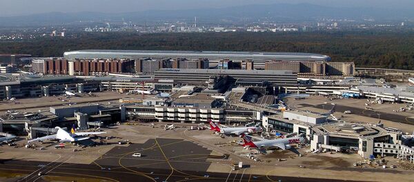Аеродром у Франкфурту Аеродром у Франкфурту - Sputnik Србија