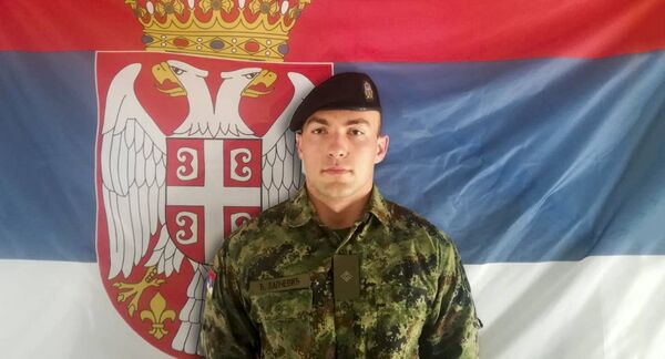 Потпоручник Ђорђе Лапчевић, припадник Специјалне бригаде копнене војске Потпоручник Ђорђе Лапчевић, припадник Специјалне бригаде копнене војске - Sputnik Србија