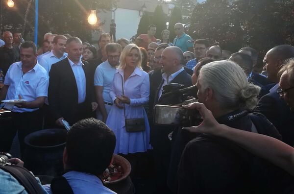 Zaharova obilazi Sabor u Guči Zaharova obilazi Sabor u Guči - Sputnik Srbija