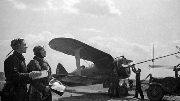 Ловац И-15 за време Другог светског рата у Одеси - Sputnik Србија