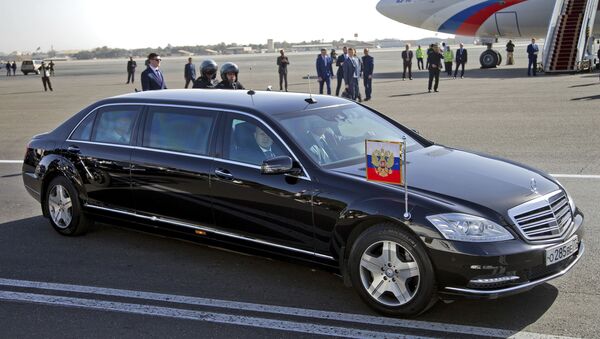 Automobil predsednika Rusije Vladimira Putina - Sputnik Srbija