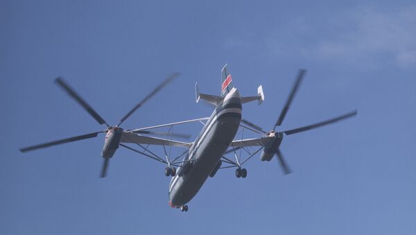 Тешки хеликоптер В-12 (МИ-12) са више елиса - Sputnik Србија