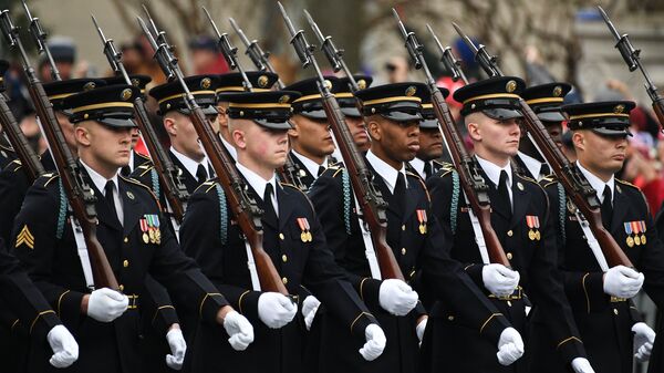Амерички војници на паради поводом инаугурације председника САД Доналда Трампа у Вашингтону - Sputnik Србија