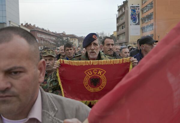 „Bomba“ iz Stokholma: Knjiga švedskog sudije razbija sve laži o Kosovu „Bomba“ iz Stokholma: Knjiga švedskog sudije razbija sve laži o Kosovu - Sputnik Srbija