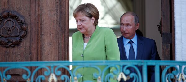 Ангела Меркел и Владимир Путин - Sputnik Србија