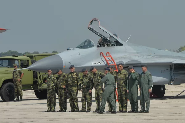 Авион МИГ 29 на аеродроому Батајница Авион МИГ 29 на аеродроому Батајница - Sputnik Србија