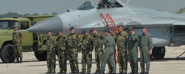 Avion MIG 29 na aerodroomu Batajnica - Sputnik Srbija