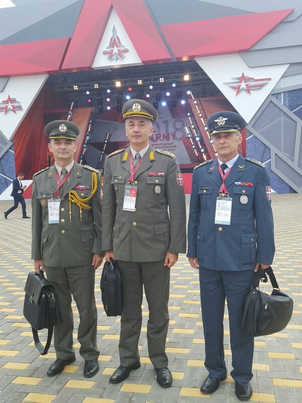 Представници Војске Србије на форум „Армија 2018“ - Sputnik Србија