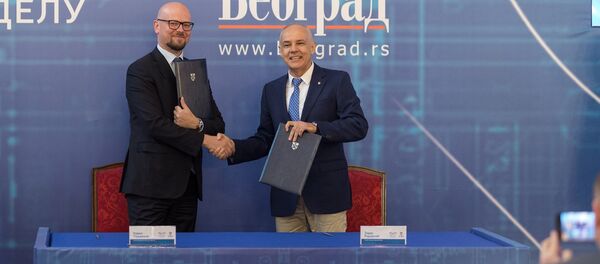 Кирил Тјурдењев, генерални директор НИС-а и Зоран Радојичић, градоначелник Београда - Sputnik Србија