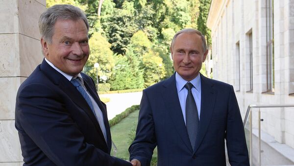 Predsednici Finske i Rusije Sauli Niniste i Vladimir Putin - Sputnik Srbija