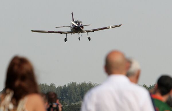 Mediji ispratili probni let Mediji ispratili probni let - Sputnik Srbija