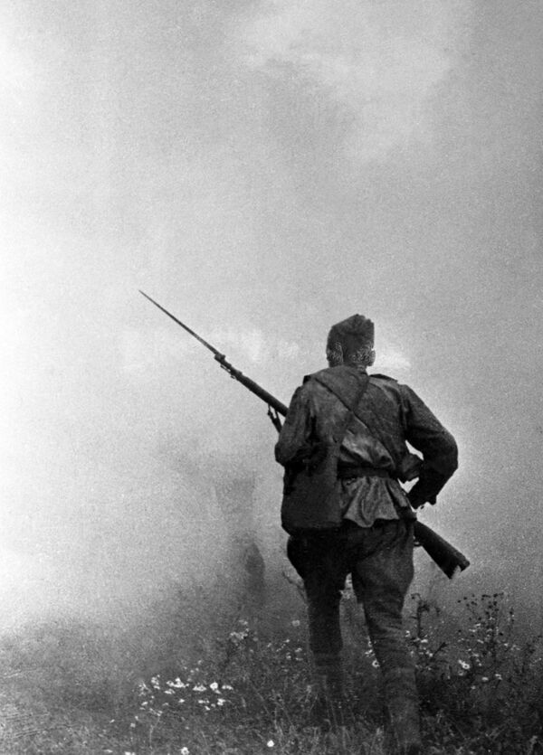 Orlovska ofanziva (12. jul - 18. avgust 1943) tokom Kurske bitke. Pešadija napada nemačke položaje - Sputnik Srbija