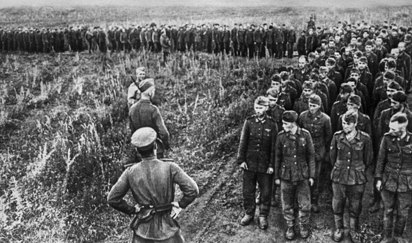 Nemački vojnici i oficiri zarobljeni u bitki kod Kurska 1943. - Sputnik Srbija