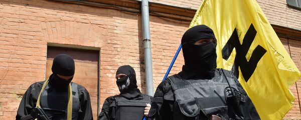 Pripadnici ekstremističkog ukrajinskog pokreta Desni sektor u Kijevu Pripadnici ekstremističkog ukrajinskog pokreta Desni sektor u Kijevu - Sputnik Srbija