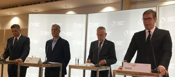 Slovenački predsednik Borut Pahor, predstavnik privremenih institucija u Prištini Hašim Tači, predsednik Austrije Aleksander van der Belen i predsednik Srbije Aleksandar Vučić na konferenciji za medije - Sputnik Srbija