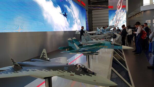 Модели најновијих руских авиона приказани на Форуму - Sputnik Србија