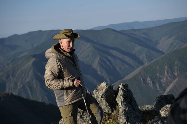 Vladimir Putin na odmoru u Tuvi - Sputnik Srbija