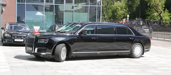 Automobil Aurus predsednika Rusije Vladimira Putina - Sputnik Srbija
