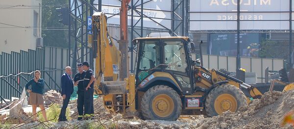 Градилиште на углу улица Сарајевске и Кнеза Милоша у Београду на коме се срушио стари зид и усмртио радника. - Sputnik Србија