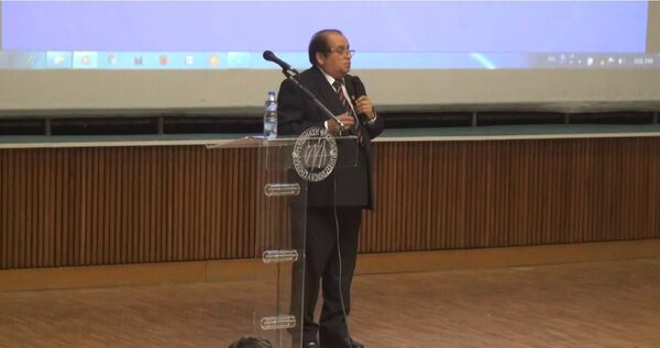 „Pokretanje privrede na bazi novih tehnologija“, predavanje profesora Petrovića na Mašinskom fakultetu - Sputnik Srbija