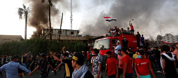 Демонстранти у Басри. - Sputnik Србија