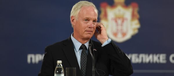 Рон Џонсон Рон Џонсон - Sputnik Србија