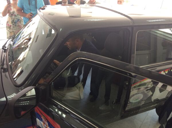 Српски капитен испробао ауто - Sputnik Србија