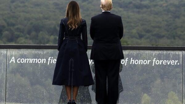 Меланија и Доналд Трамп на комеморацији жртвама лета 93 11. септембра у Пенсилванији. - Sputnik Србија