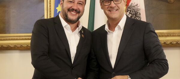 Министар унутрашњих послова Италије Матео Салвини и аустријски вицеканцелар Хајнц Кристијан Штрахе - Sputnik Србија