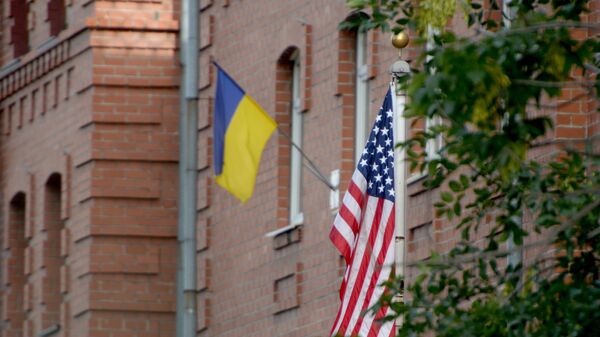 Zastave SAD i Ukrajine  - Sputnik Srbija