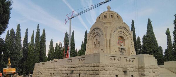 Dok traju radovi posetiocima je zabranjen ulazak na groblje na Zejtilniku. - Sputnik Srbija