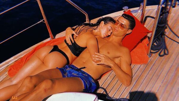 Kristijano Ronaldo i Georgina Rodrigez na brodu. - Sputnik Srbija