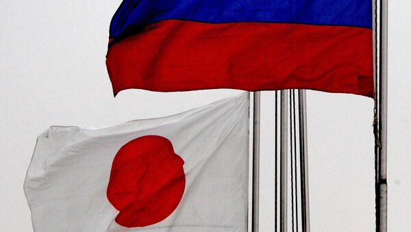 Zastave Japana i Rusije - Sputnik Srbija