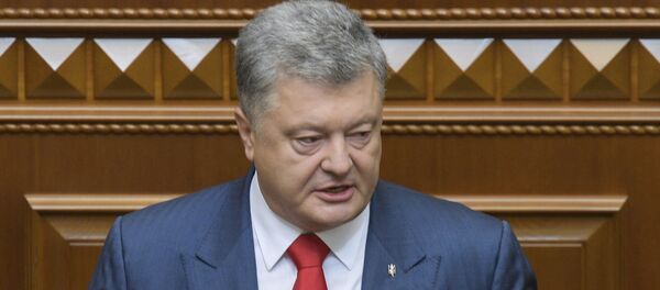 Председник Украјине Петро Порошенко обраћа се посланицима Врховне раде Председник Украјине Петро Порошенко обраћа се посланицима Врховне раде - Sputnik Србија
