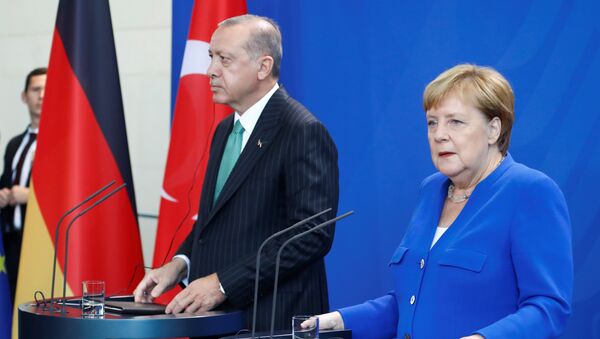 Немачка канцеларка Ангела Меркел и председник Турске Реџеп Тајип Ердоган - Sputnik Србија