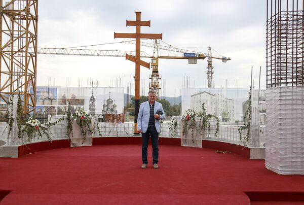 Борко Ђурић на темељима будућег српско-руског храма у Бањалуци. Борко Ђурић на темељима будућег српско-руског храма у Бањалуци. - Sputnik Србија