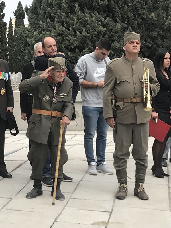 „Чувар части и поноса“: О деда Ђорђу са Зејтинлика снимљен документарни филм „Чувар части и поноса“: О деда Ђорђу са Зејтинлика снимљен документарни филм - Sputnik Србија