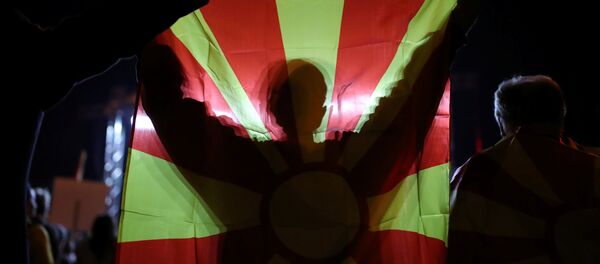 Славље противника референдума у Македонији - Sputnik Србија