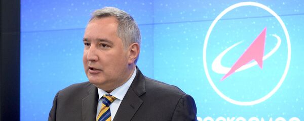 Direktor Roskosmosa Dmitrij Rogozin - Sputnik Srbija