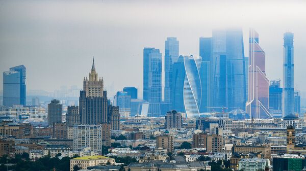 Oblakoderi poslovnog centra Moskva siti i Ministarstvo spoljnih poslova Rusije  - Sputnik Srbija