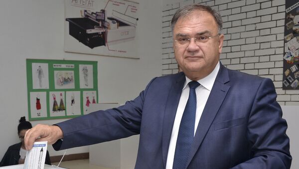 Srpski član Predsedništva BiH Mladen Ivanić glasa u Banjaluci - Sputnik Srbija