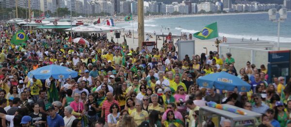 Митинг присталица  Жаира Болсонара у Рио де Женаиру. - Sputnik Србија