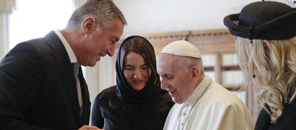 Мило Ђукановић код папе - Sputnik Србија