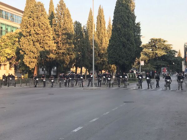 Policijski kordon uoči utakmice Srbija - Crna Gora Policijski kordon uoči utakmice Srbija - Crna Gora - Sputnik Srbija