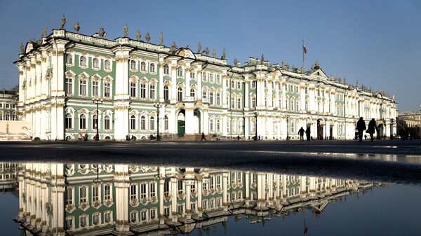 Zgrada muzeja Ermitaž u Sankt Peterburgu - Sputnik Srbija