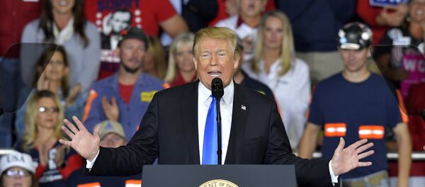 Predsednik SAD Donald Tramp na skupu u Kentakiju - Sputnik Srbija