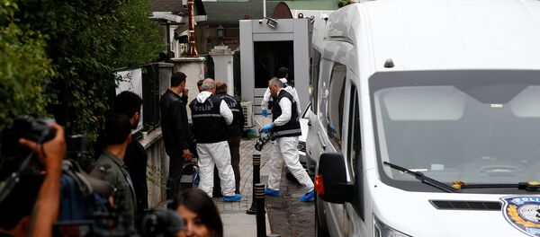 Конзулат Саудијске Арабије у Истанбулу, форензичари на месту убиства новинара Хашогија - Sputnik Србија